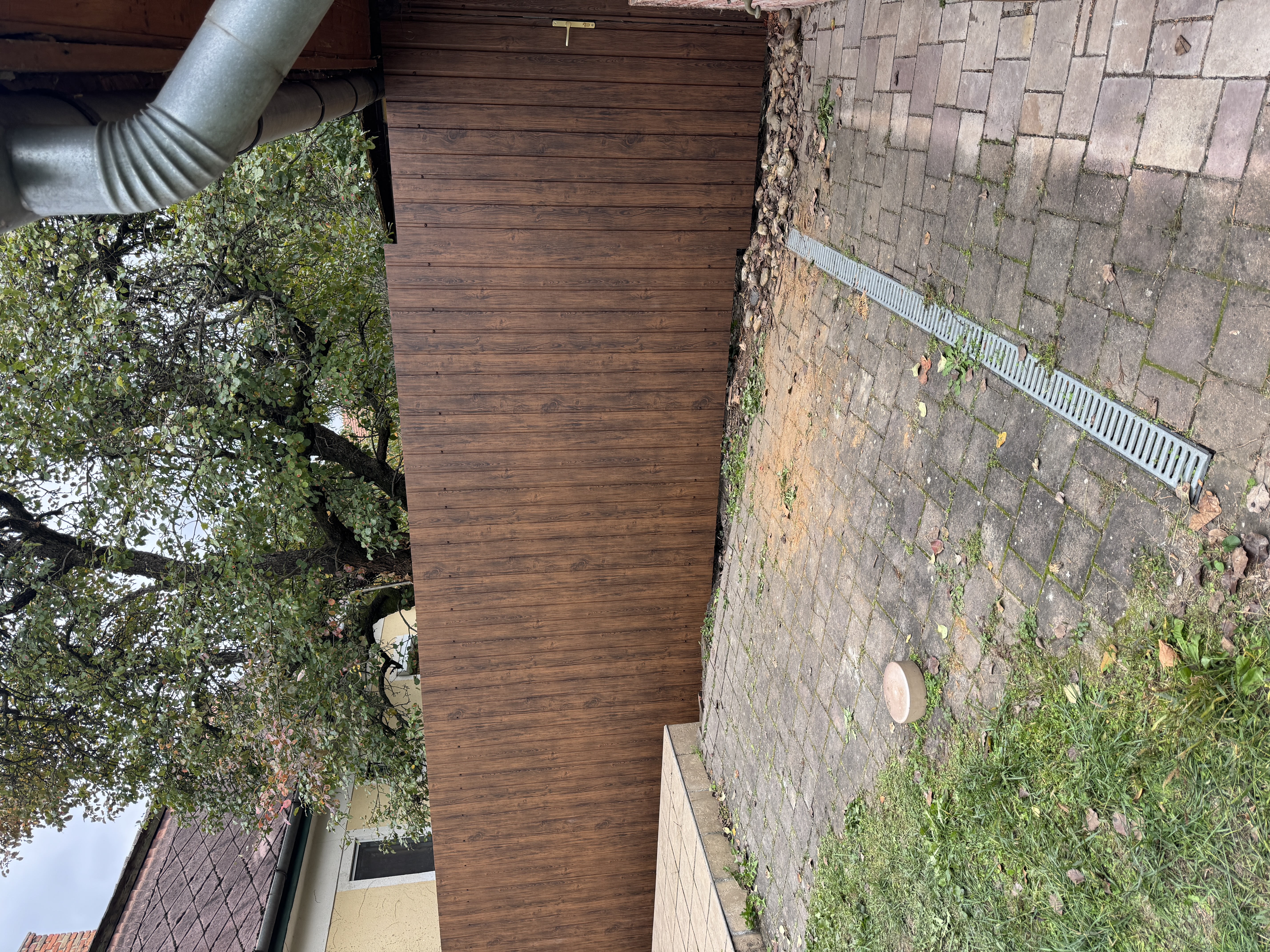 Bp III ker T8 bol kerítés építés 2